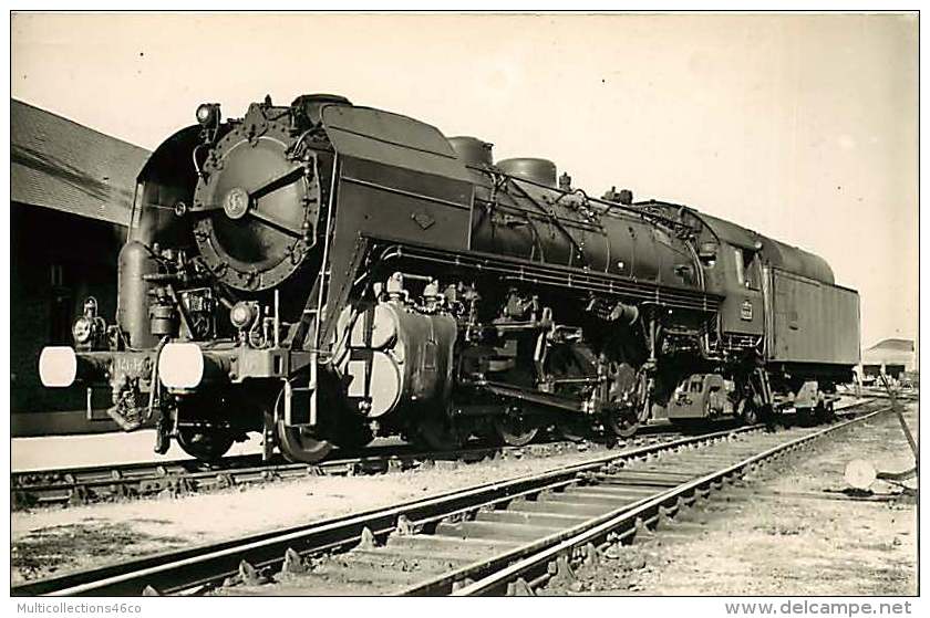 080617A -  PHOTO VILAIN - 78 TRAPPES SFN 141R - Chemin De Fer Train Locomotive - Trappes