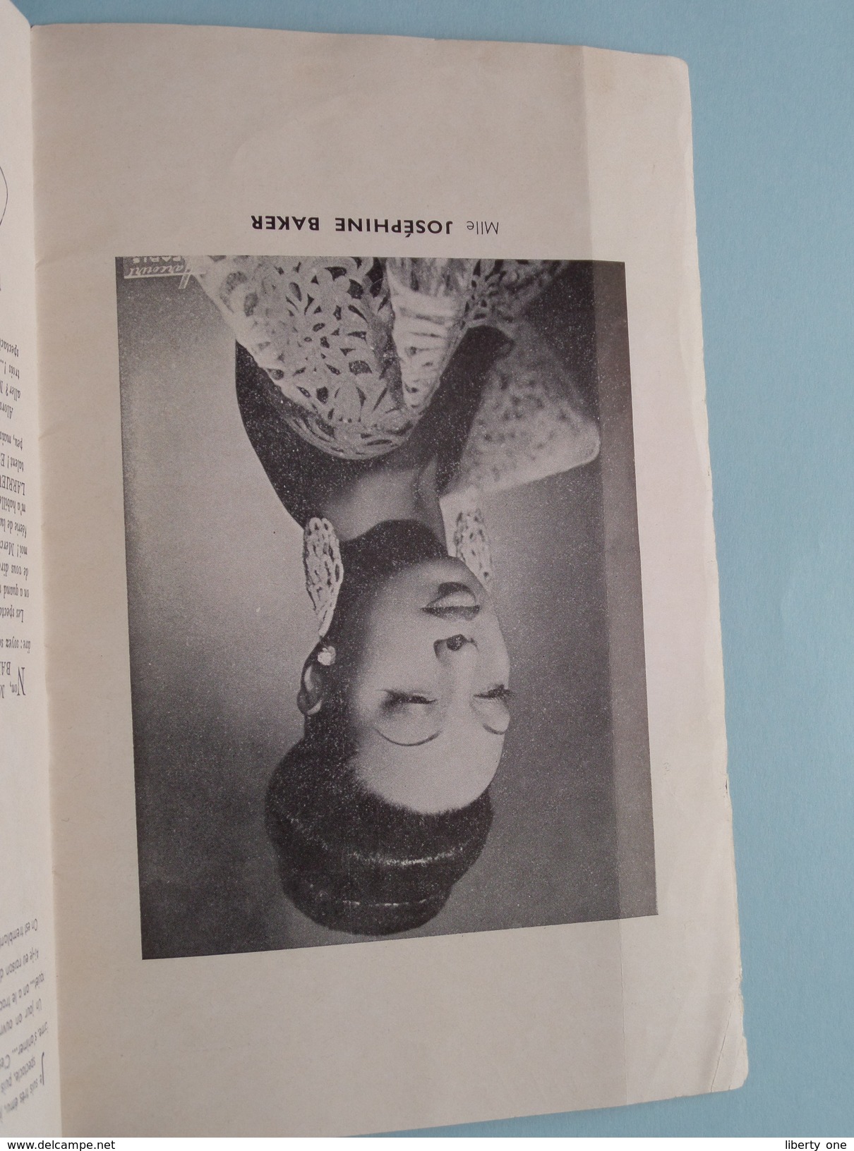 Livre D'OR des FOLIES BERGERE ( Bergère ) Anno 1949 ( Imp. Maison Rapide Paris 9 - zie foto details ) !!