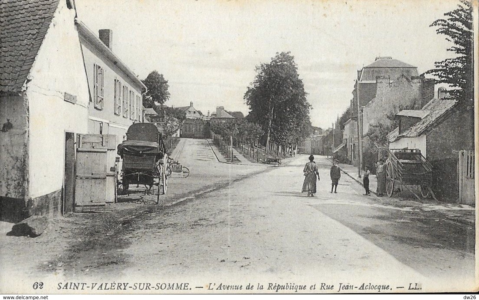 St Saint-Valéry-sur-Somme - L'Avenue De La République Et Rue Jean Aclocque - Carte LL N° 62 Non Circulée - Saint Valery Sur Somme