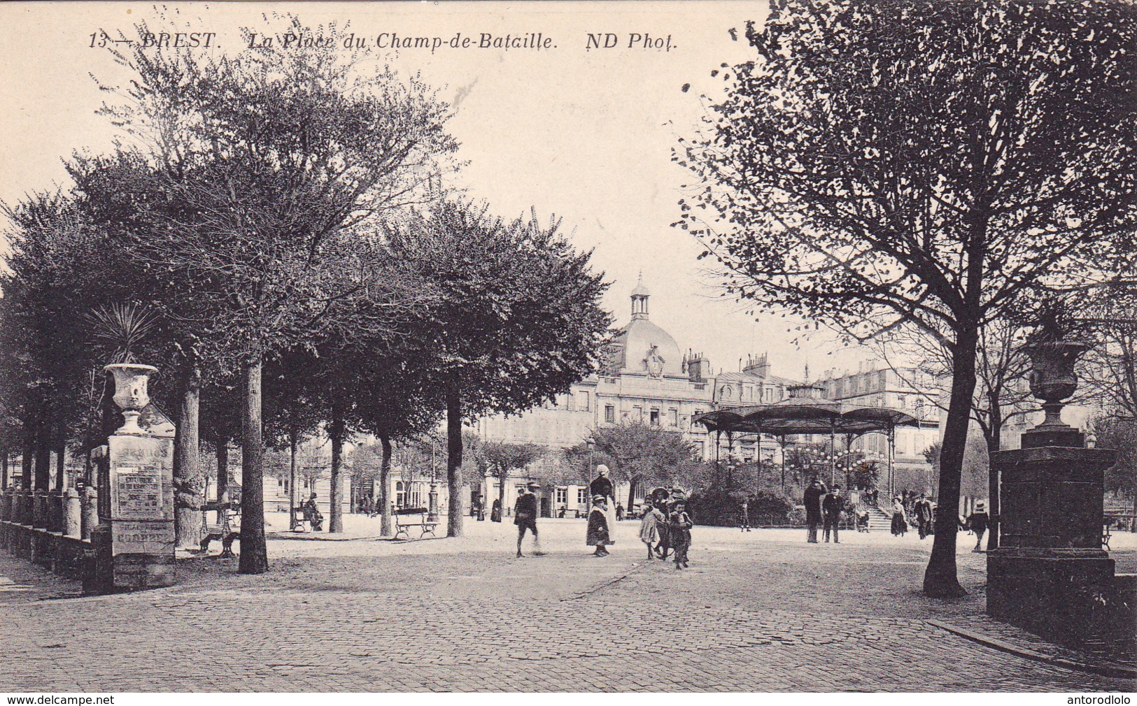 BREST La Place Du Champ De Bataille - Brest