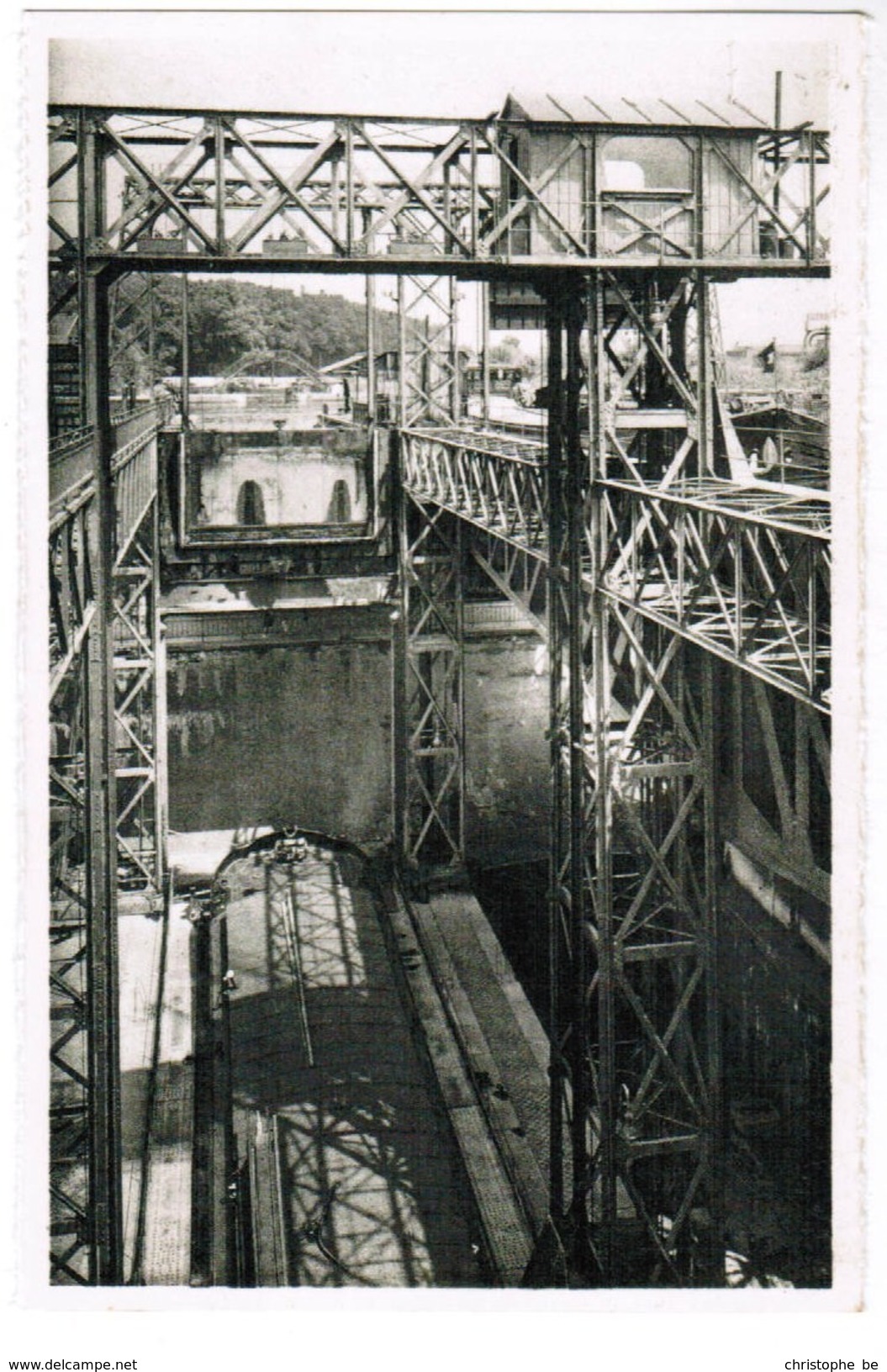 Houdeng Goegnies, Ascenseur Hydraulique, Vue D'ensemble, Péniche (pk35236) - La Louvière