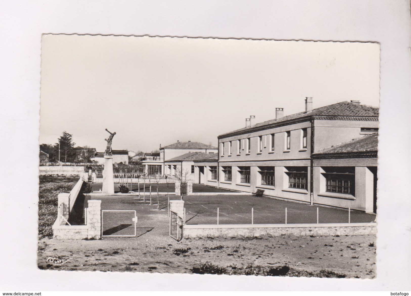 CPM PHOTO DPT 11 CAPENDU, LE GROUPE SCOLAIRE En 1962! - Capendu