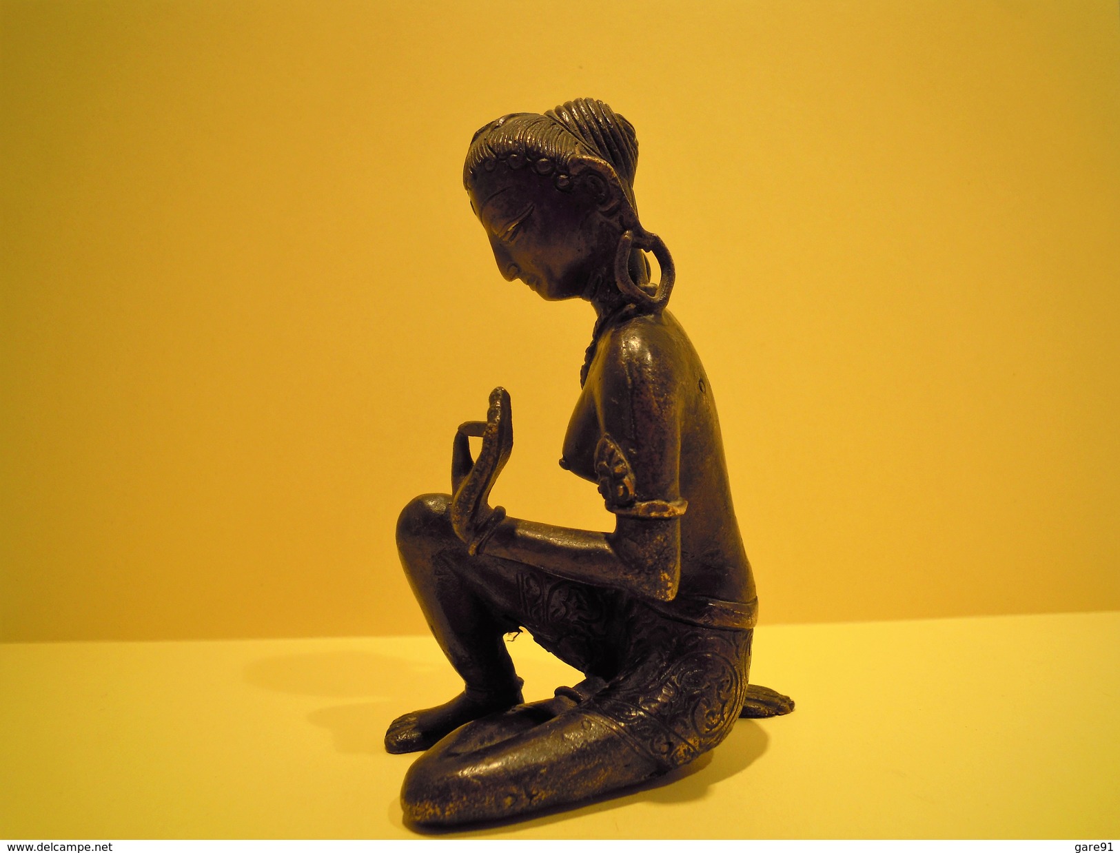 STATUETTE En BRONZE - Oriental Art