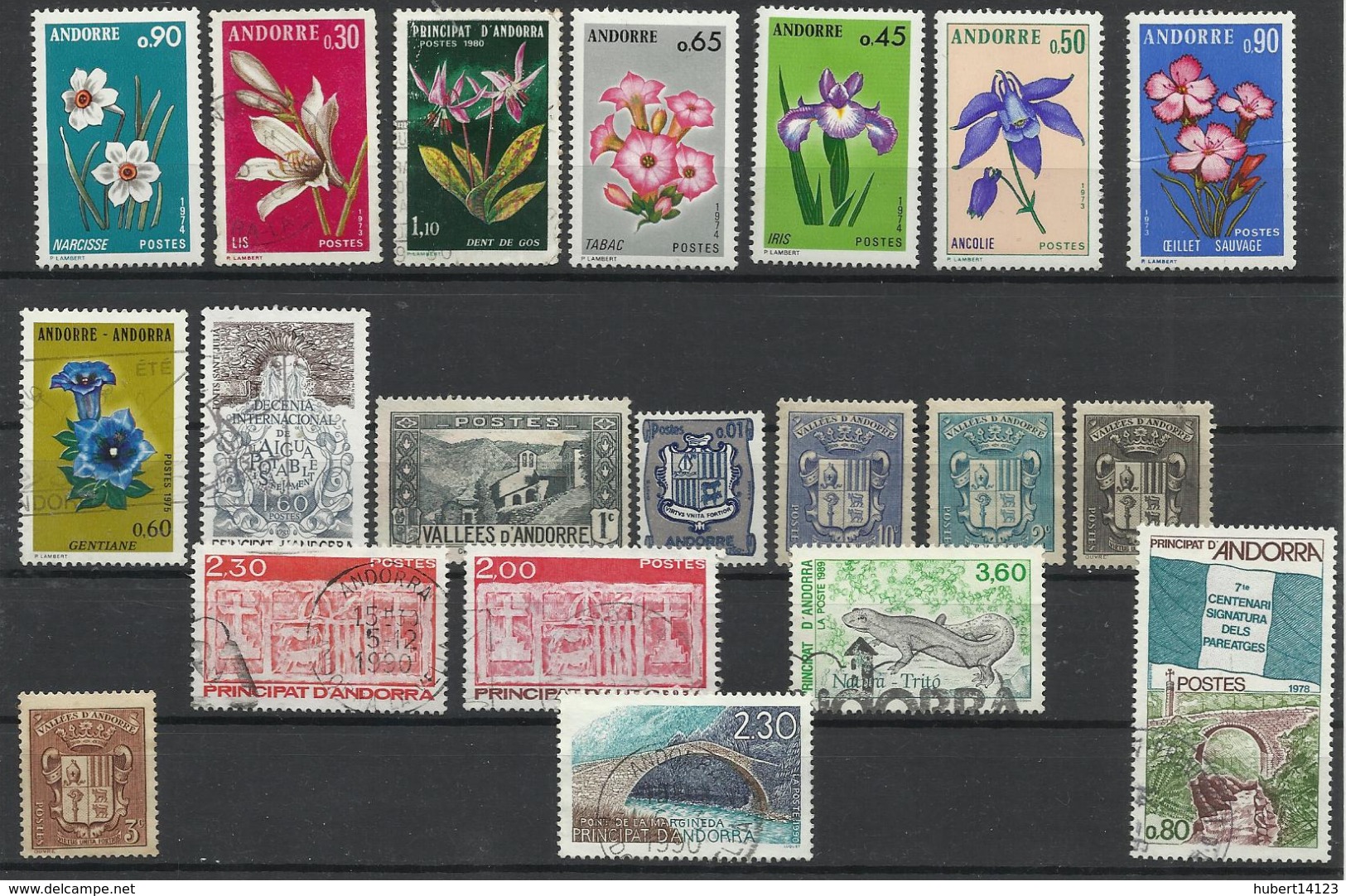 ANDORRE Collection De 20 Timbres - Colecciones