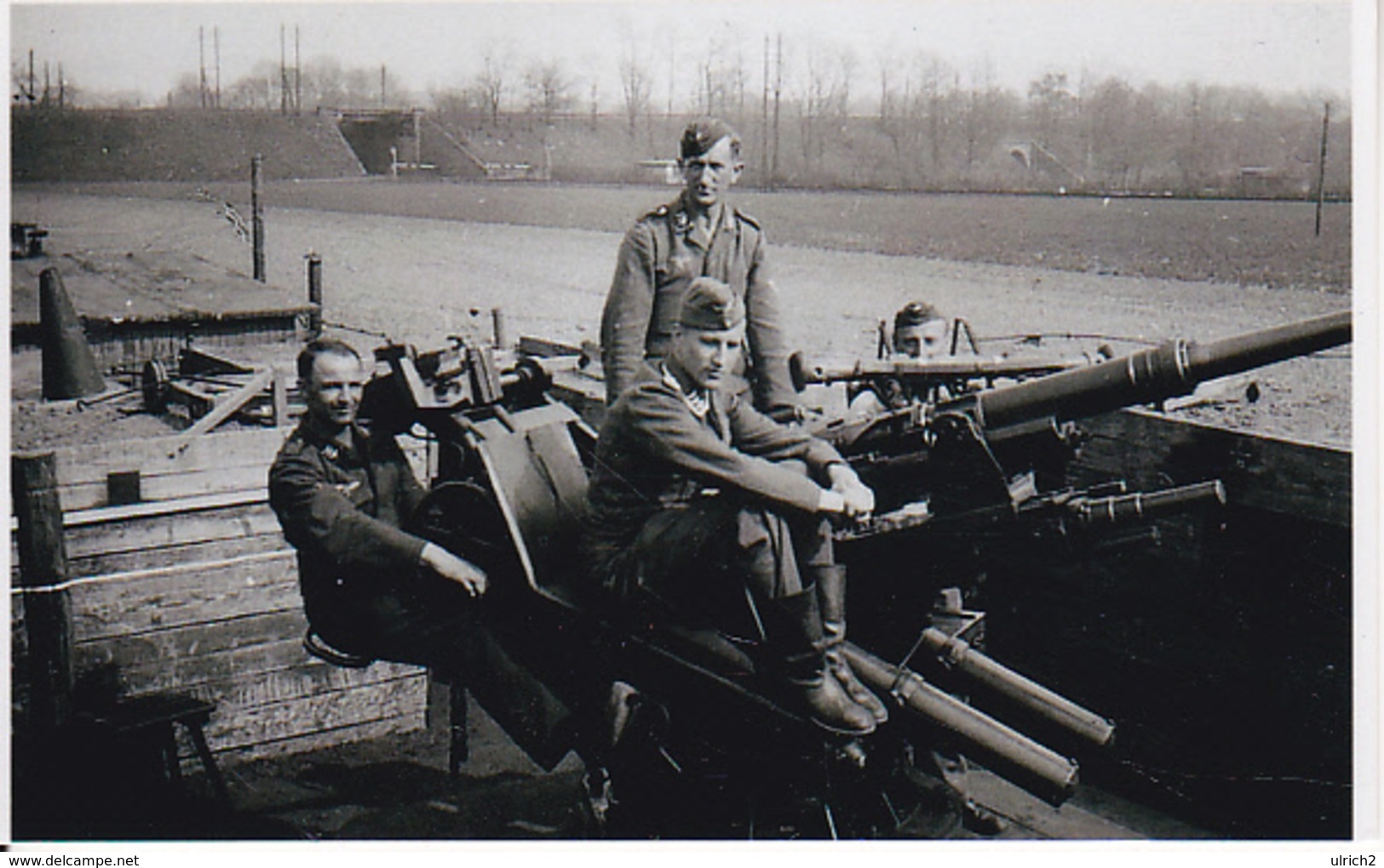 Foto Deutsche Soldaten Mit Flak - 2. WK - 9*6cm - Repro (29195) - Sonstige & Ohne Zuordnung