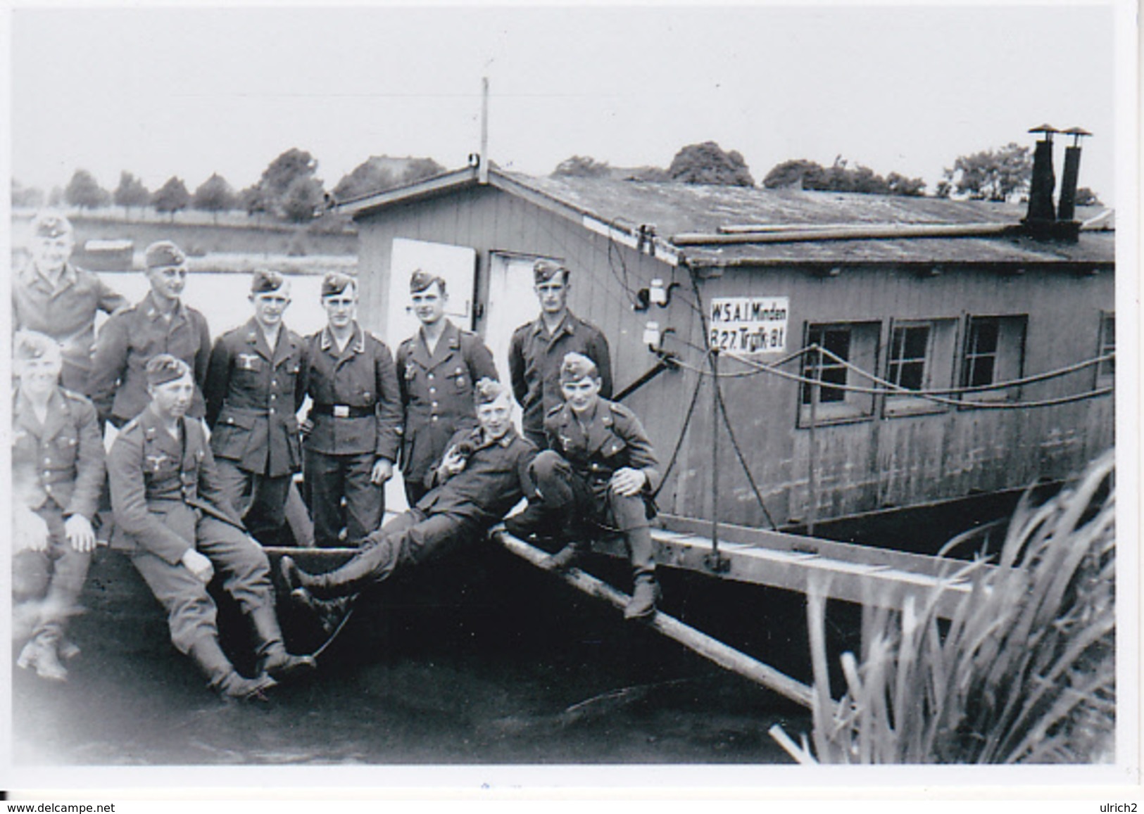 Foto Deutsche Soldaten Auf Hausboot In Minden - 2. WK - 9*6cm - Repro (29206) - Sonstige & Ohne Zuordnung
