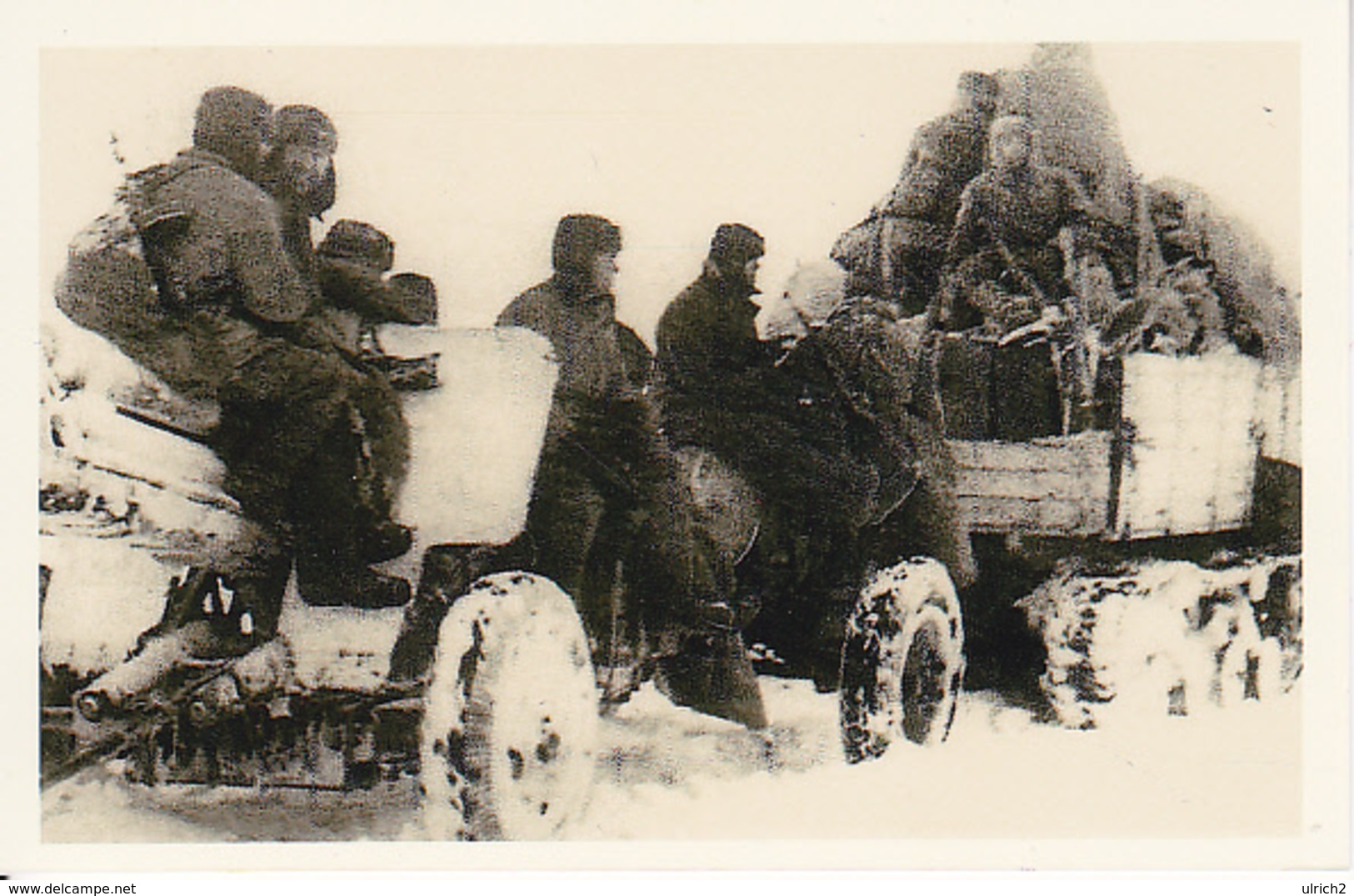 Foto Soldaten Auf Geschütz Und Kettenfahrzeug - 2. WK - 9*5cm - Repro (29214) - Sonstige & Ohne Zuordnung