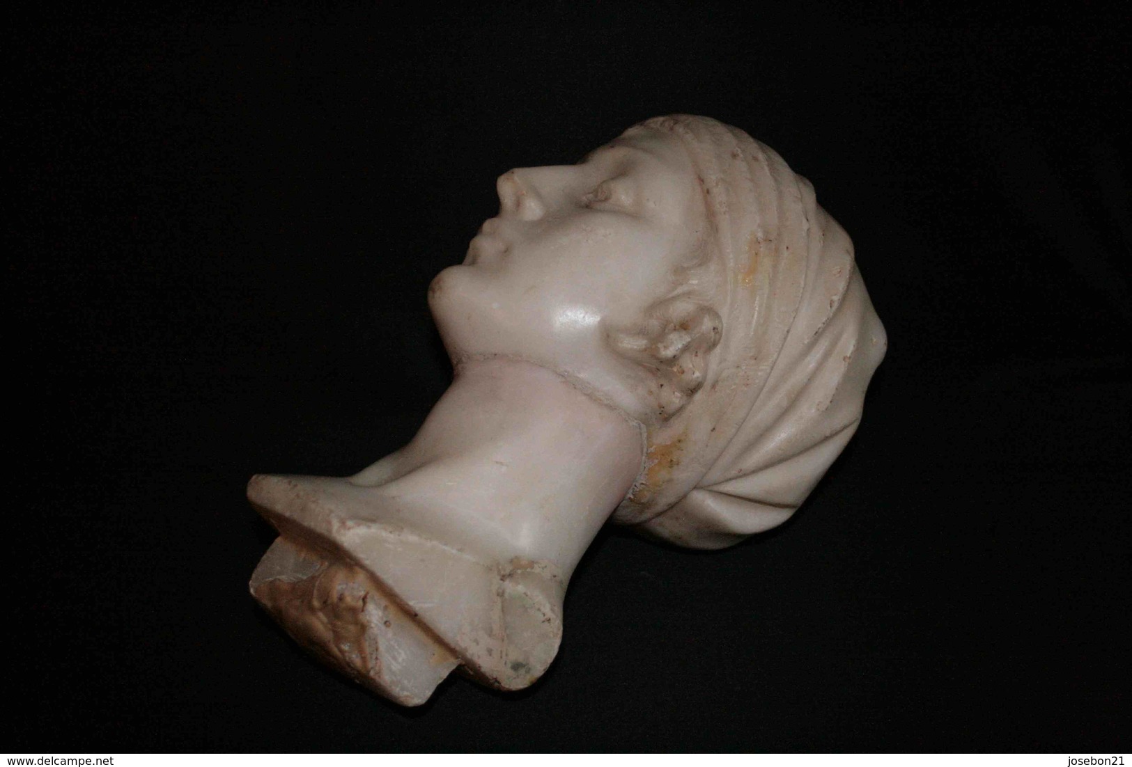 ancienne statue de tête de femme au foulard art nouveau marbre sculpté fin XIX ème