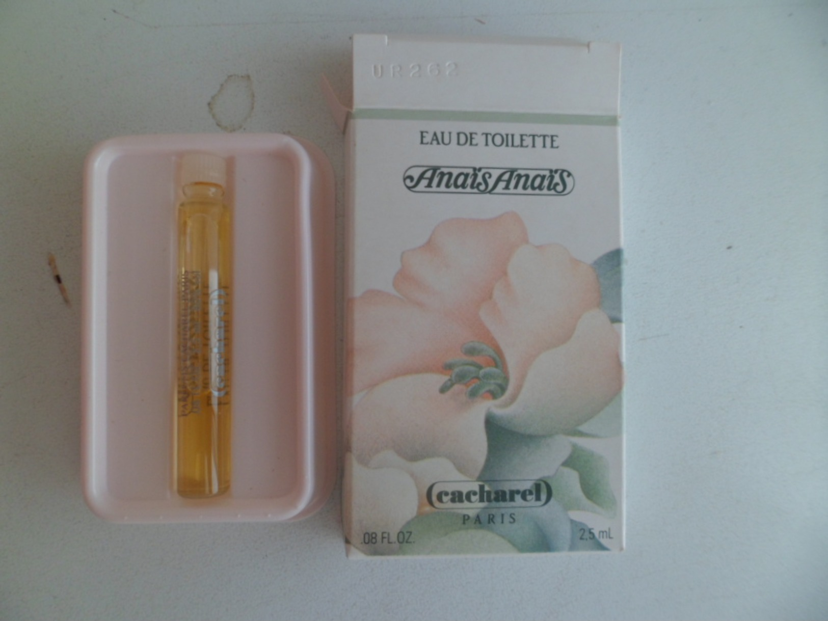 Tigette Ou  Tube De Parfum De Collection Echantillon 2,5 Ml - Eau De Toilette ANAIS ANAIS De CACHAREL - Miniaturen Damendüfte (mit Verpackung)