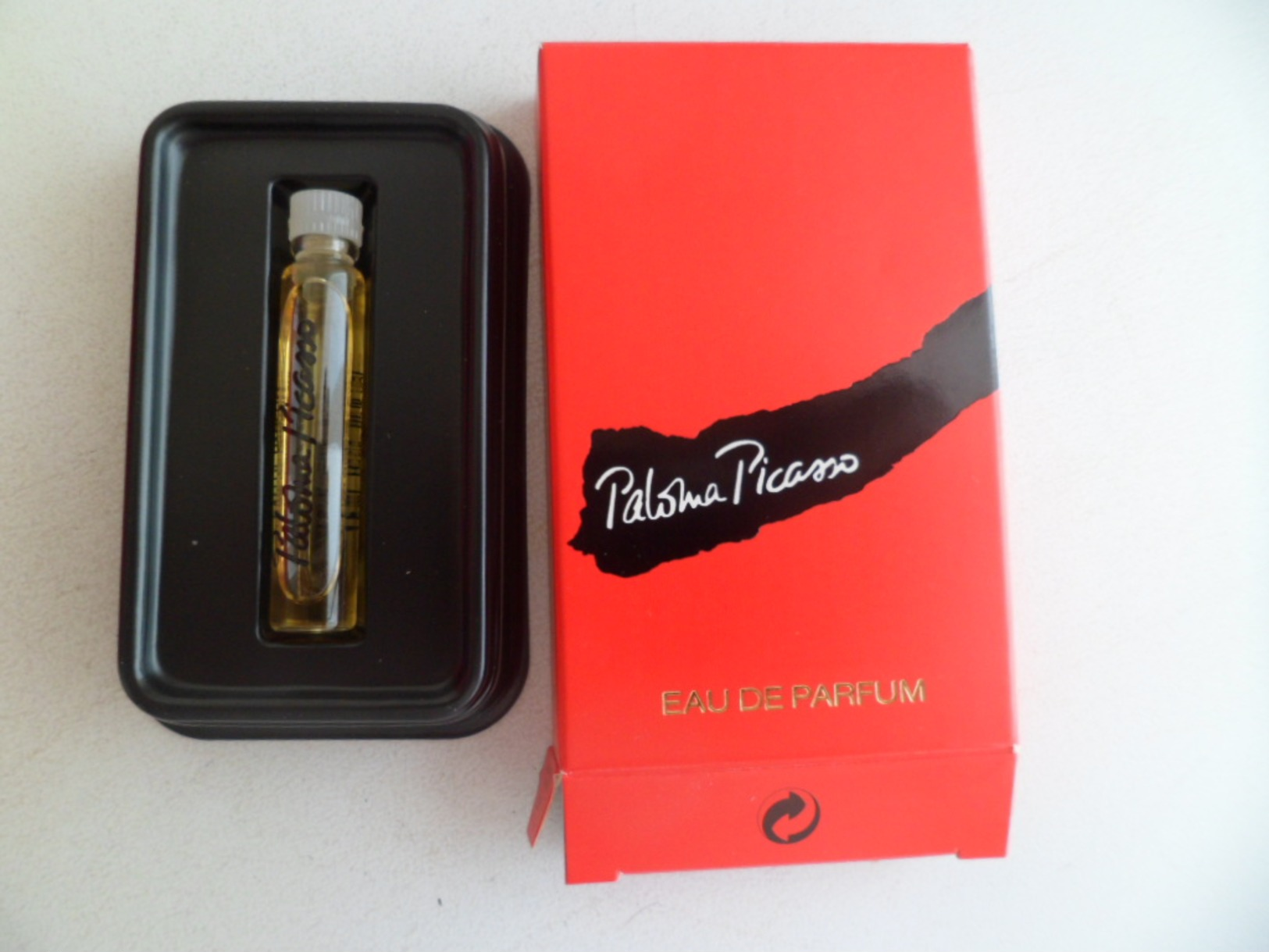 Tigette Ou  Tube De Parfum De Collection Echantillon 1,5 Ml - Eau De Parfum Paloma PICASSO - Miniatures Hommes (avec Boite)