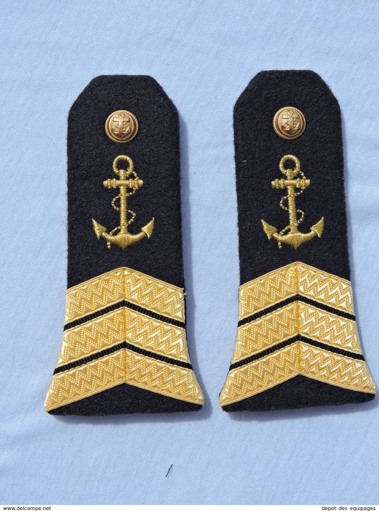 EPAULETTES MARINE NATIONALE  - GRADE  MAITRE  - état Neuf - Uniformes