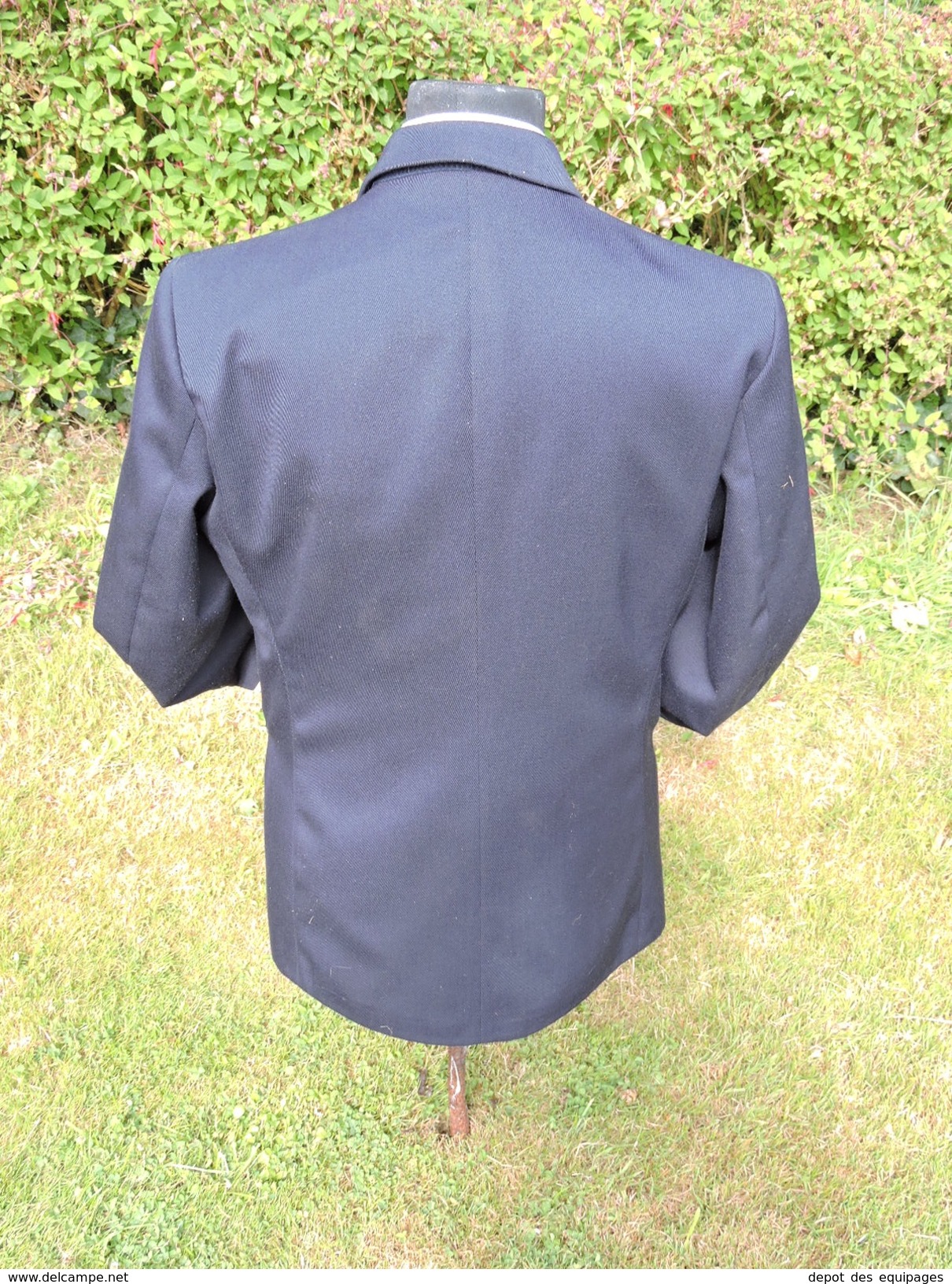 ANCIENNE VESTE SOUS OFFICIER DOUANES MARITIMES - GRANDE TAILLE + INSIGNE