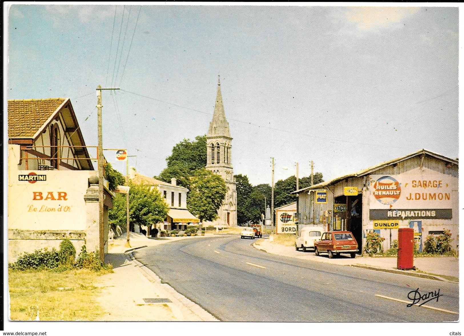 Saint-Jean-d'Illac. - L'Eglise Et Le Centre De Saint-Jean-d'Illac. - Autres & Non Classés