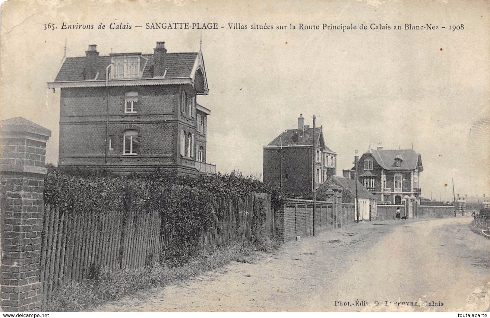 CPA 62 SANGATTE PLAGE VILLAS SITUEES SUR LA ROUTE PRINCIPALE DE CALAIS AU BLANC NEZ - Sangatte