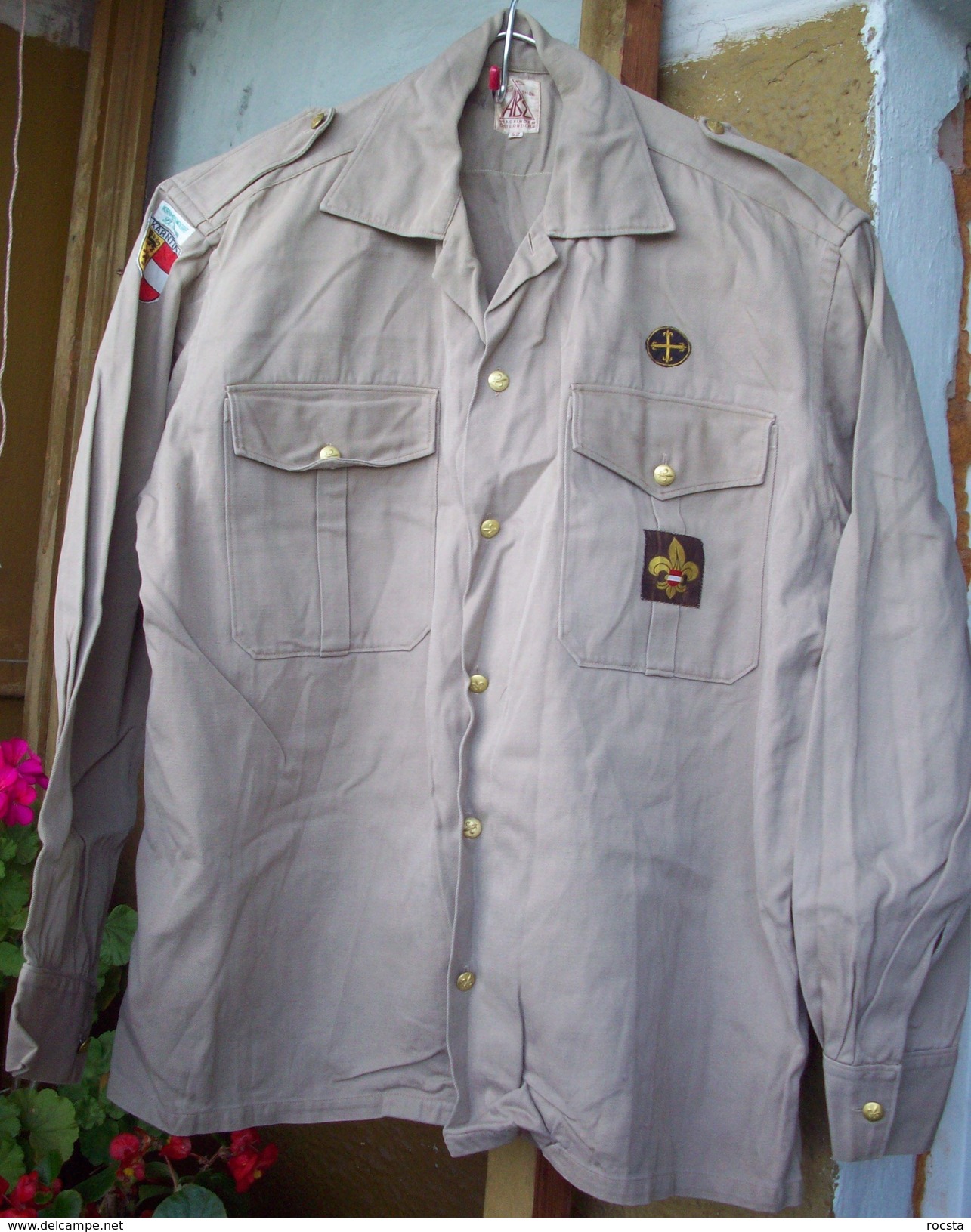 Antique Austria Scout Shirt Khaki - 4 Patches & Brass Buttons - Scoutisme