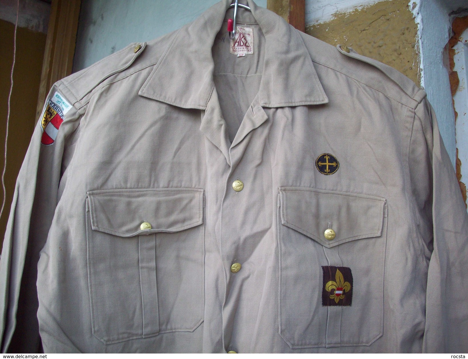 Antique Austria Scout Shirt Khaki - 4 Patches & Brass Buttons - Scoutisme