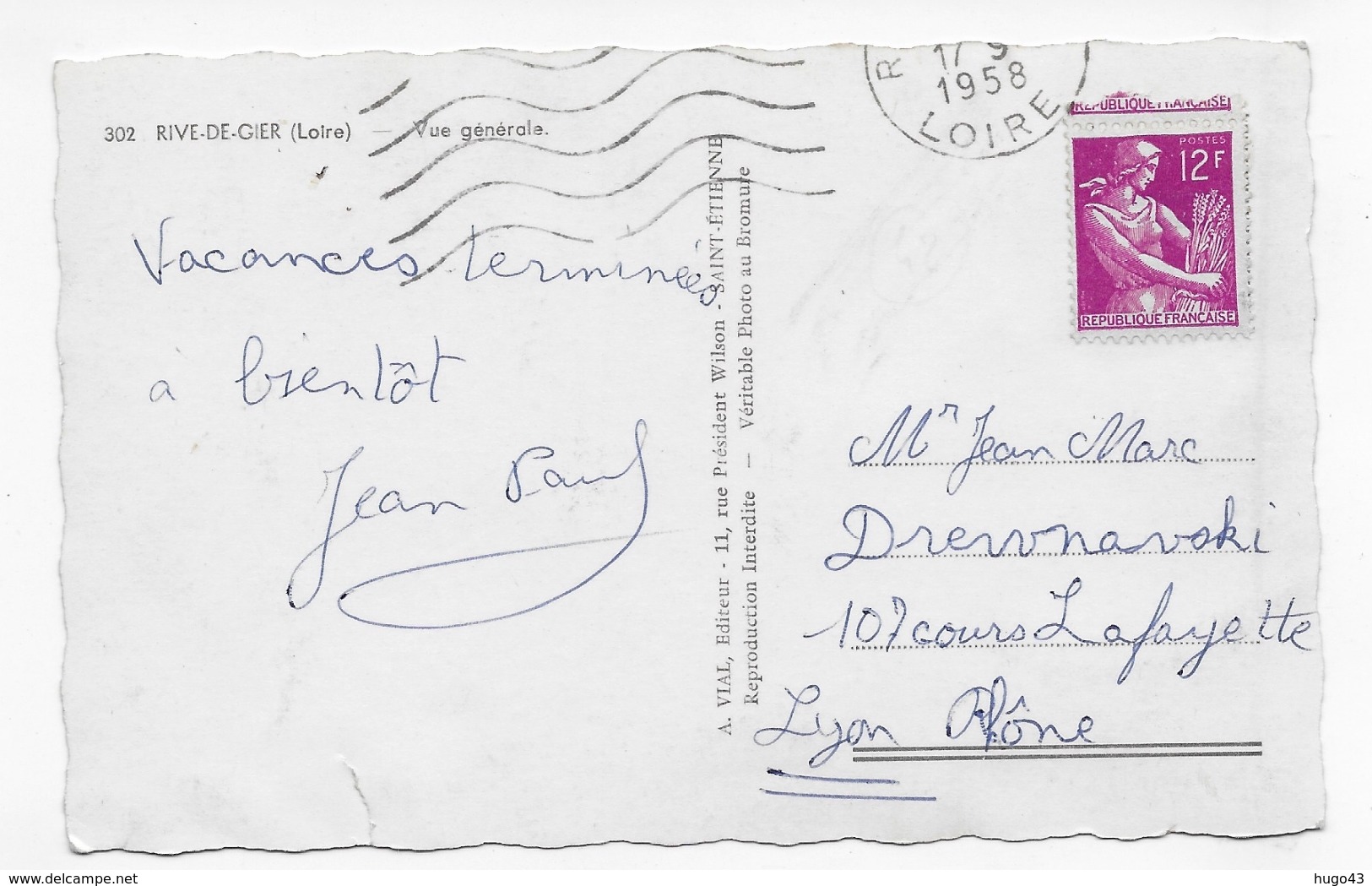 (RECTO / VERSO) RIVE DE GIER EN 1958 - N° 302 - VUE GENERALE - DECHIRURE EN BAS A DROITE - FORMAT CPA VOYAGEE - Rive De Gier