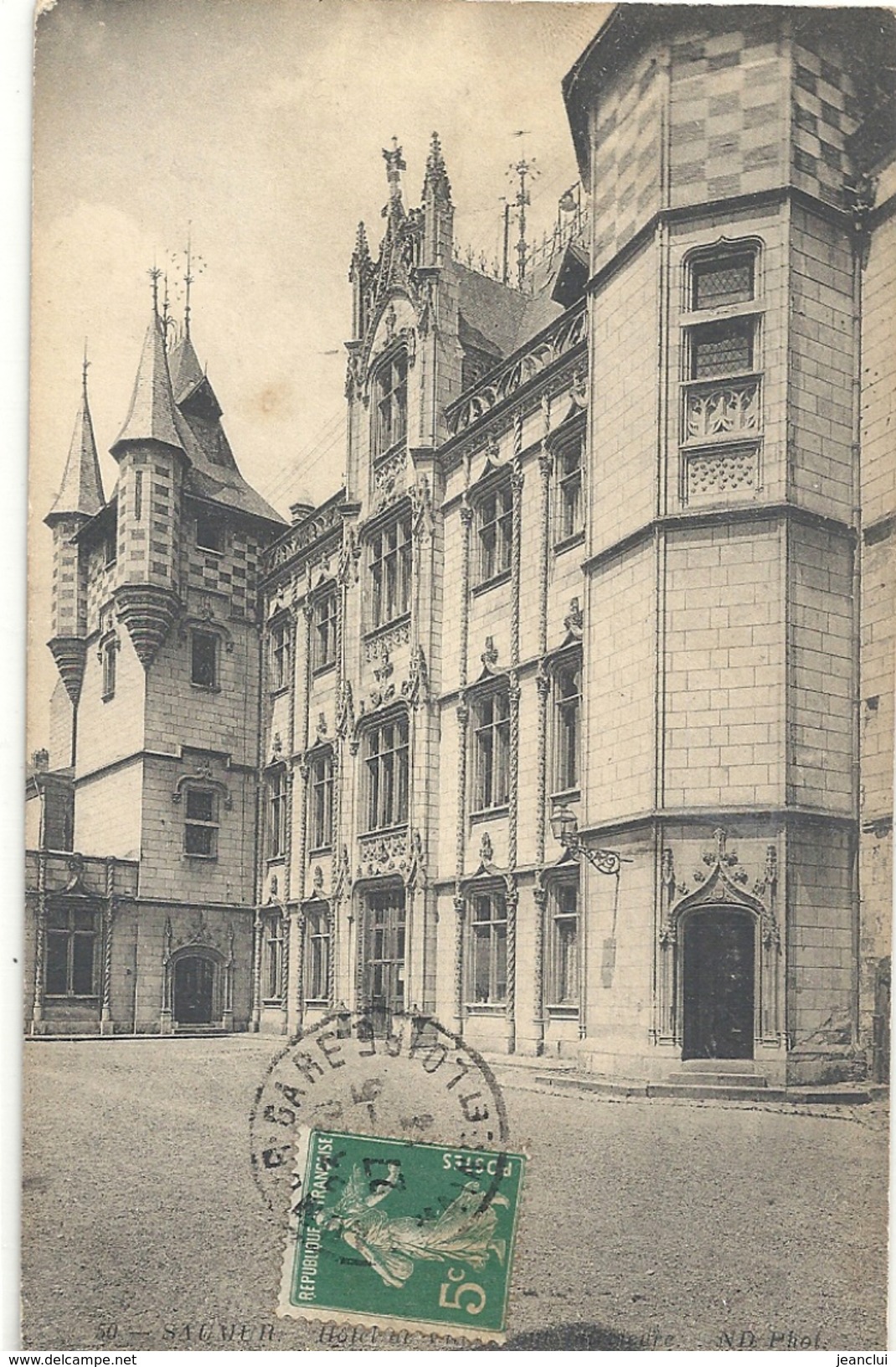 50. SAUMUR . HOTEL DE VILLE . CARTE AFFR SUR RECTO - Saumur