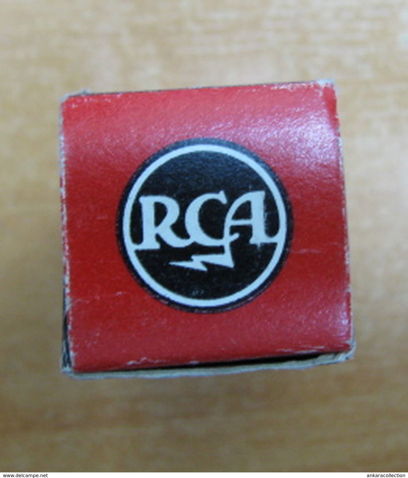 AC - RCA RADIOTRON ELECTRON TUBE MADE IN USA