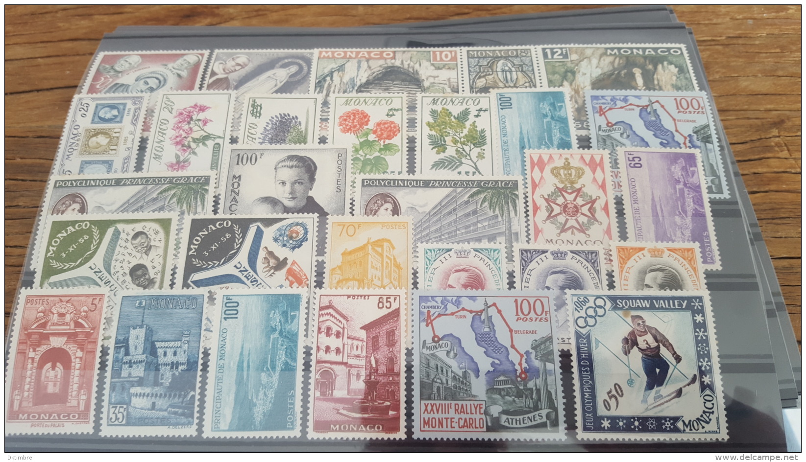 LOT 357053 TIMBRE DE MONACO NEUF* BLOC - Collections, Lots & Séries