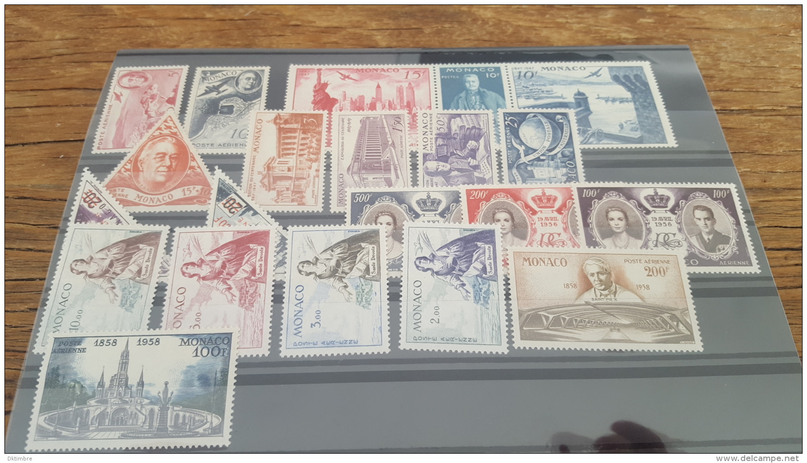 LOT 357072 TIMBRE DE MONACO NEUF* BLOC - Collections, Lots & Séries