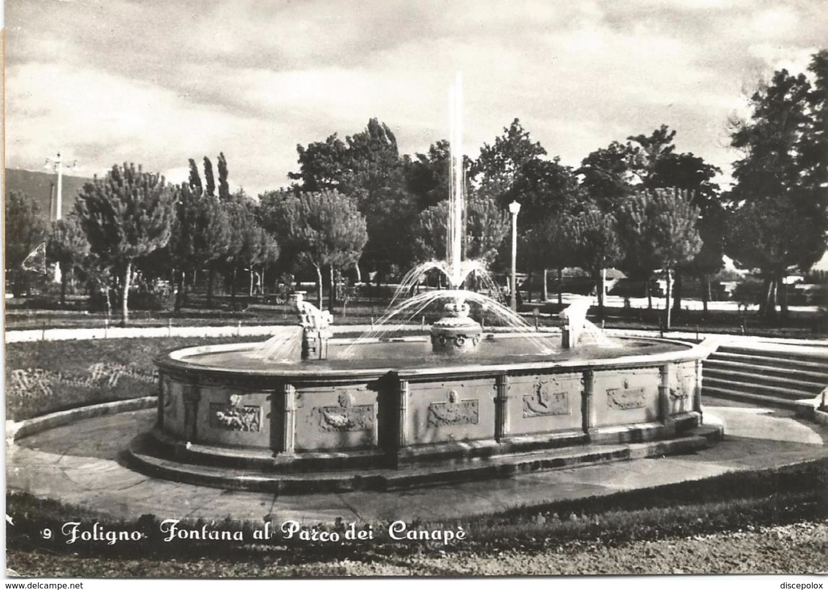 Y3709 Foligno (Perugia) - Fontana Al Parco Dei Canapè / Non Viaggiata - Foligno