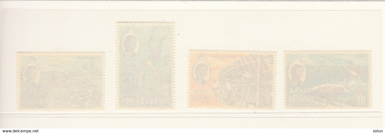 TURKS & CAICOS ISLANDS 1971 LOCAL MOTIVES 4 STAMPS MNH NOT COMPLETE SET - Turks & Caicos (I. Turques Et Caïques)