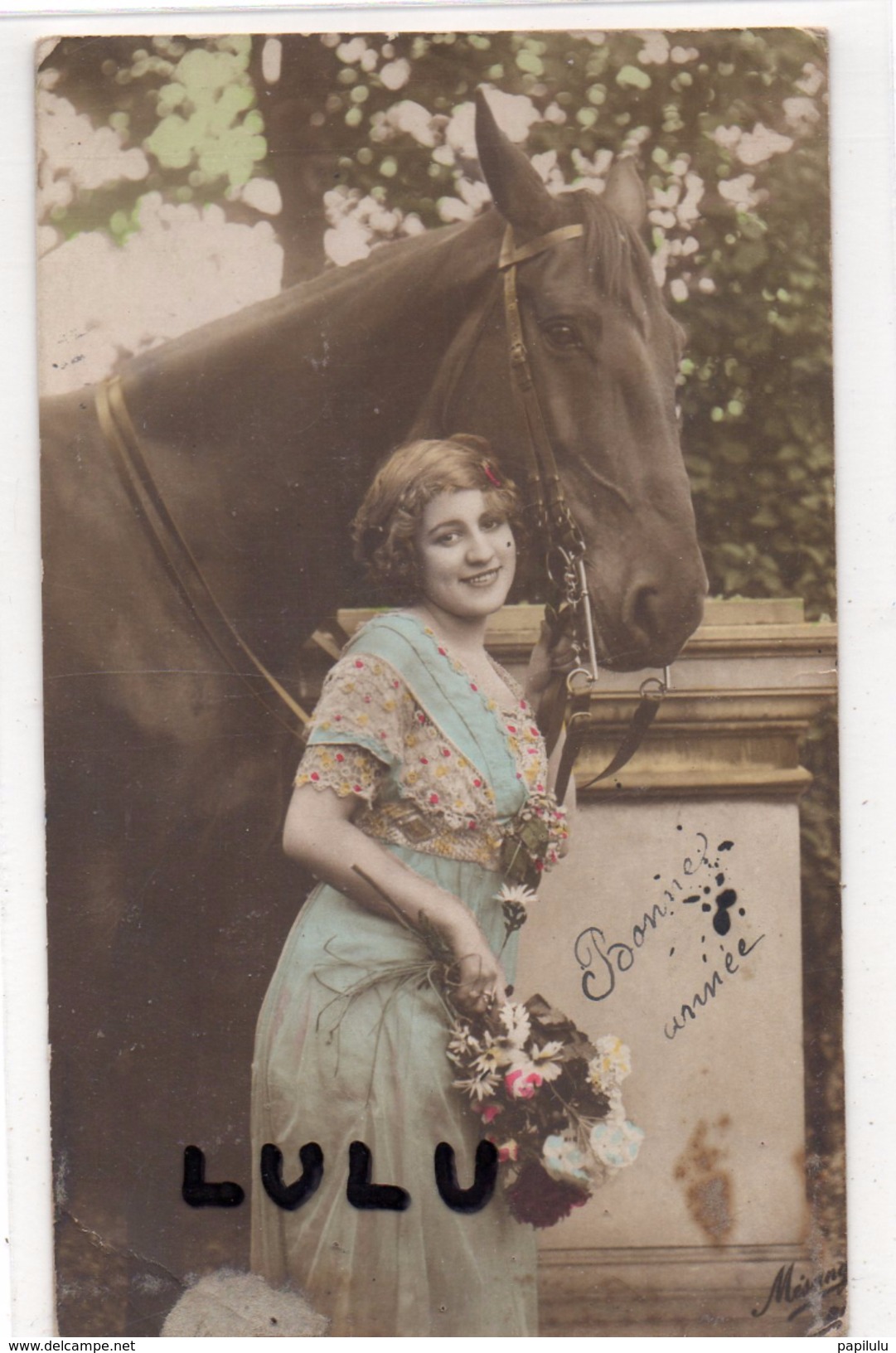 FANTAISIE Femme : N° 109 : Belle Photo Avec Un Cheval ( Bonne Année ) - Women
