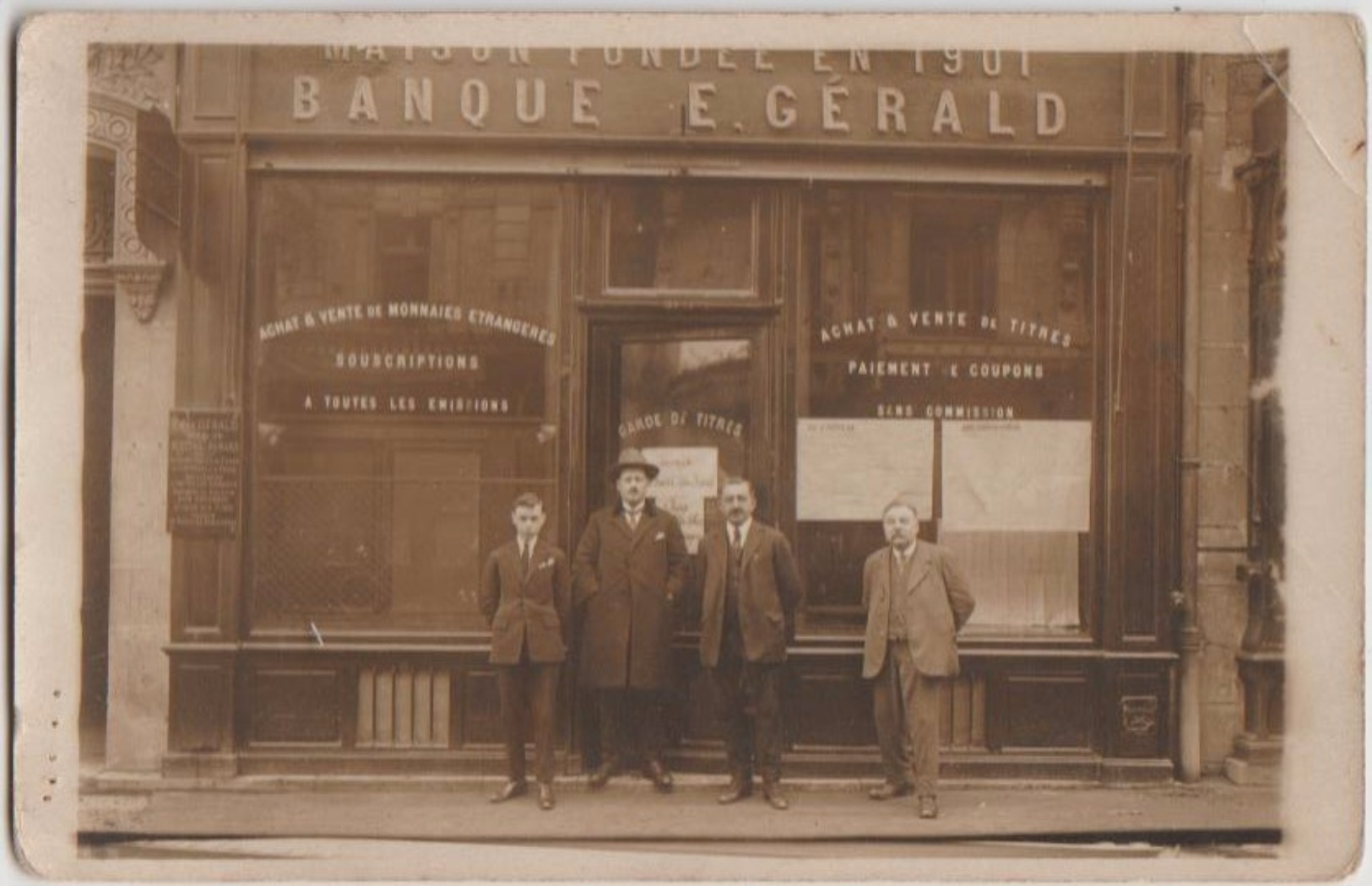 CPA PHOTO 45 ORLEANS 33 Rue De La République Banque Privée Emile GERALD Achat & Vente De Titres Change Rare - Orleans