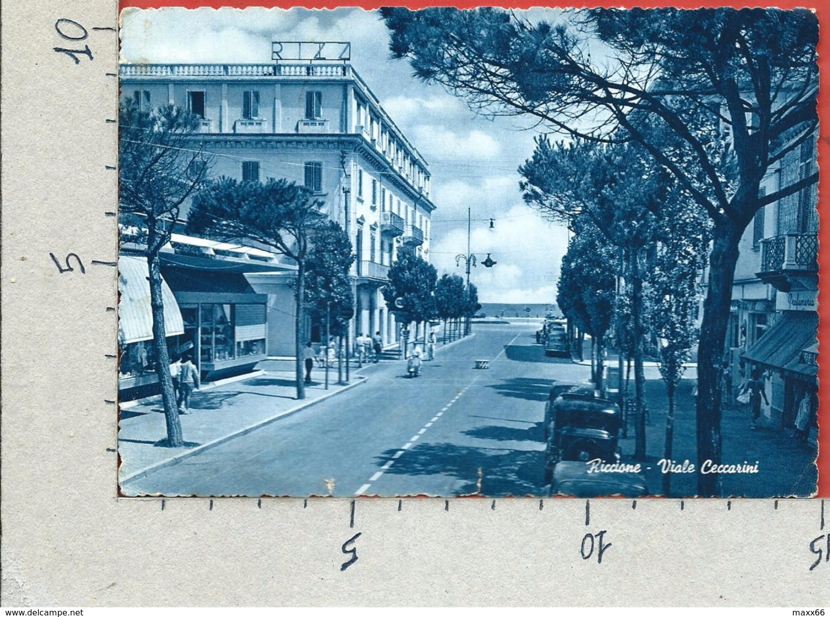 CARTOLINA VG ITALIA - RICCIONE (RN) - Viale Ceccarini - Virata In Blu - 10 X 15 - ANN. 1956 - Rimini