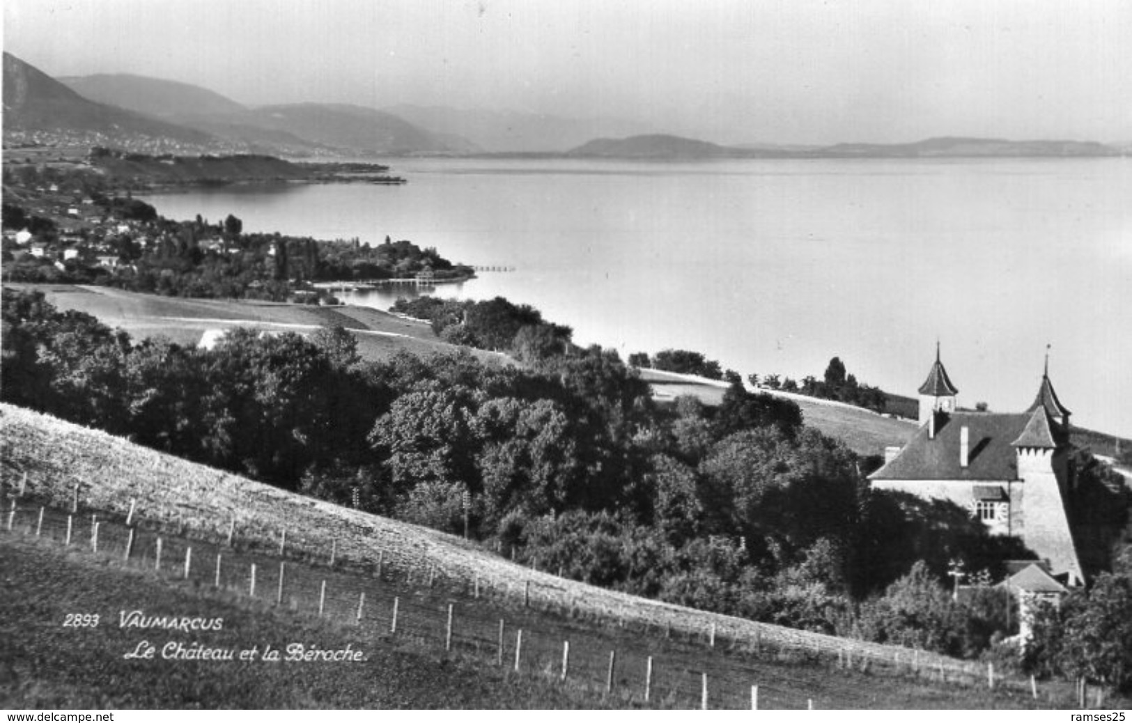 (36)  CPSM  Vaumarcus Chateauet La Beroche    (Bon Etat) - Vaumarcus