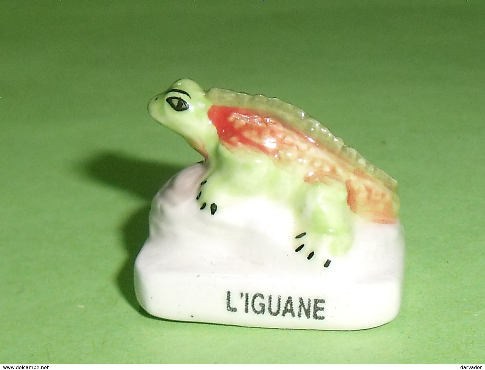 Fèves / Fève / Animaux : L'iguane   T113 - Animaux