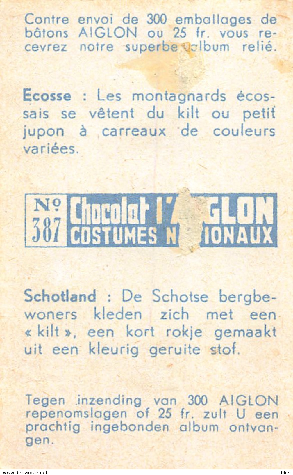 Lot 26 chromos Aiglon Costumes Nationaux