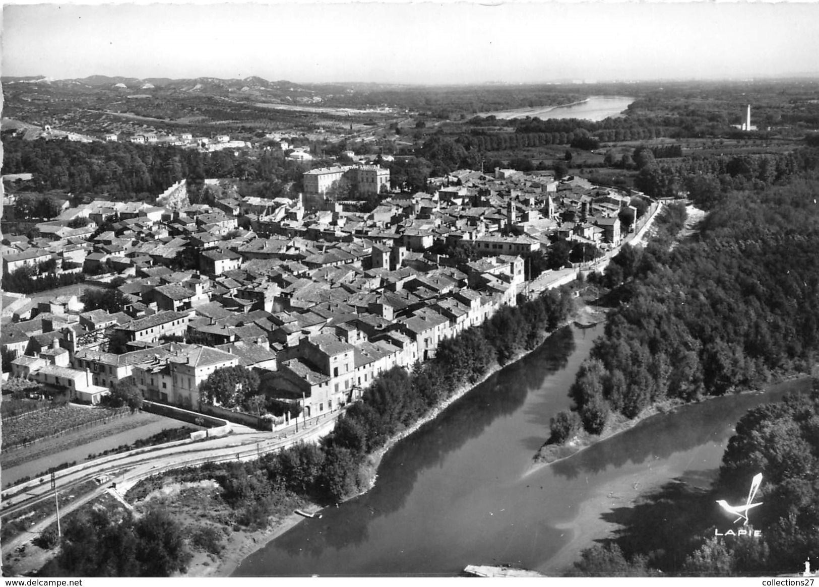 30-ARAMON- VUE DU CIEL - Aramon