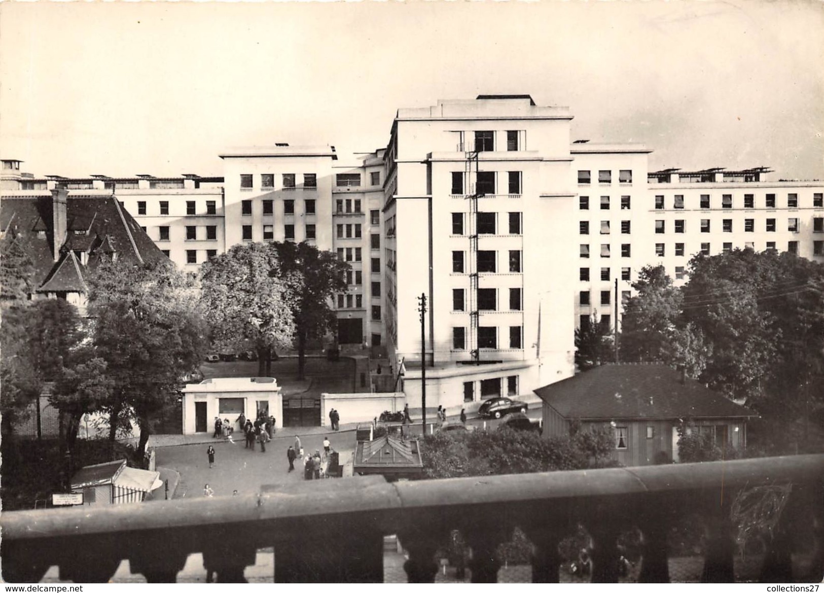 92-SURESNES- VUE D'ENSEMBLE DE L'HÔPITAL FOCH, RUE WORTH - Suresnes