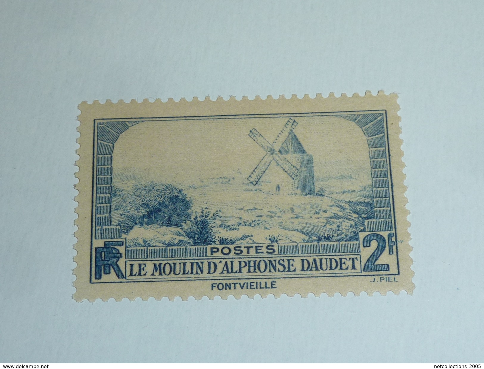 Timbre De France Variété N°311a Fond Blanc + Normal - Neuf Avec Charnière - Nuevos