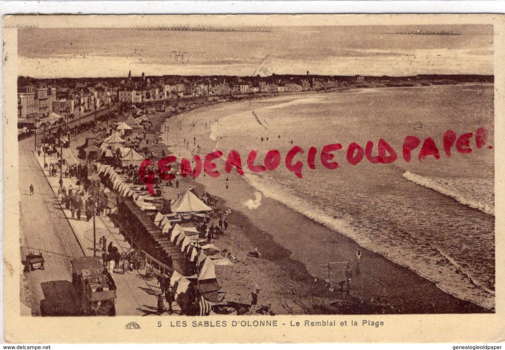 85 - SABLES D' OLONNE- LE REMBLAI ET LA PLAGE -1938 - Sables D'Olonne