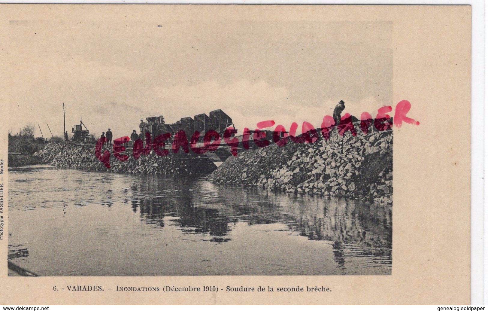 44 - VARADES - INONDATIONS DECEMBRE 1910- SOUDURE DE LA SECONDE BRECHE - Varades