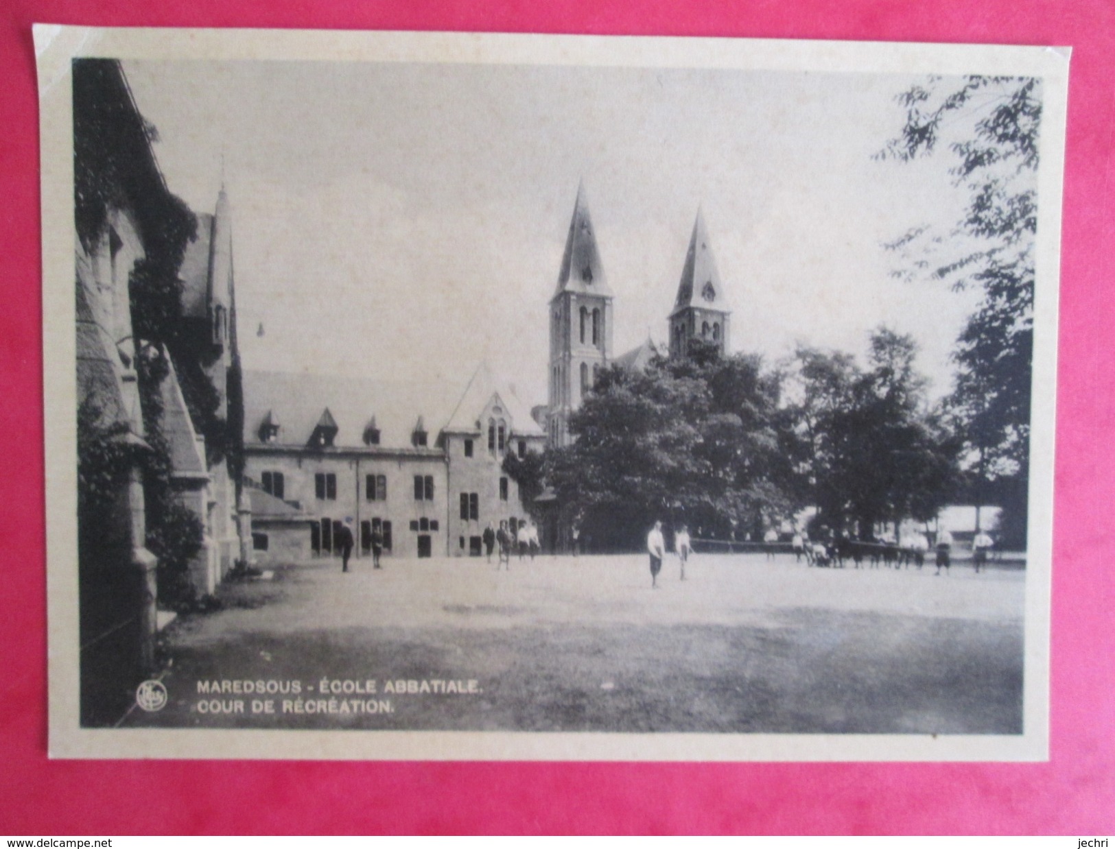 MAREDSOUS . ECOLE ABBATIALE . COUR DE RECREATION - Autres & Non Classés