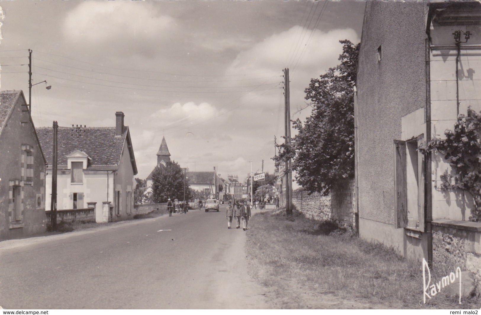 CARTE POSTALE   NOYERS SUR CHER 41  Entrée Du Bourg - Noyers Sur Cher