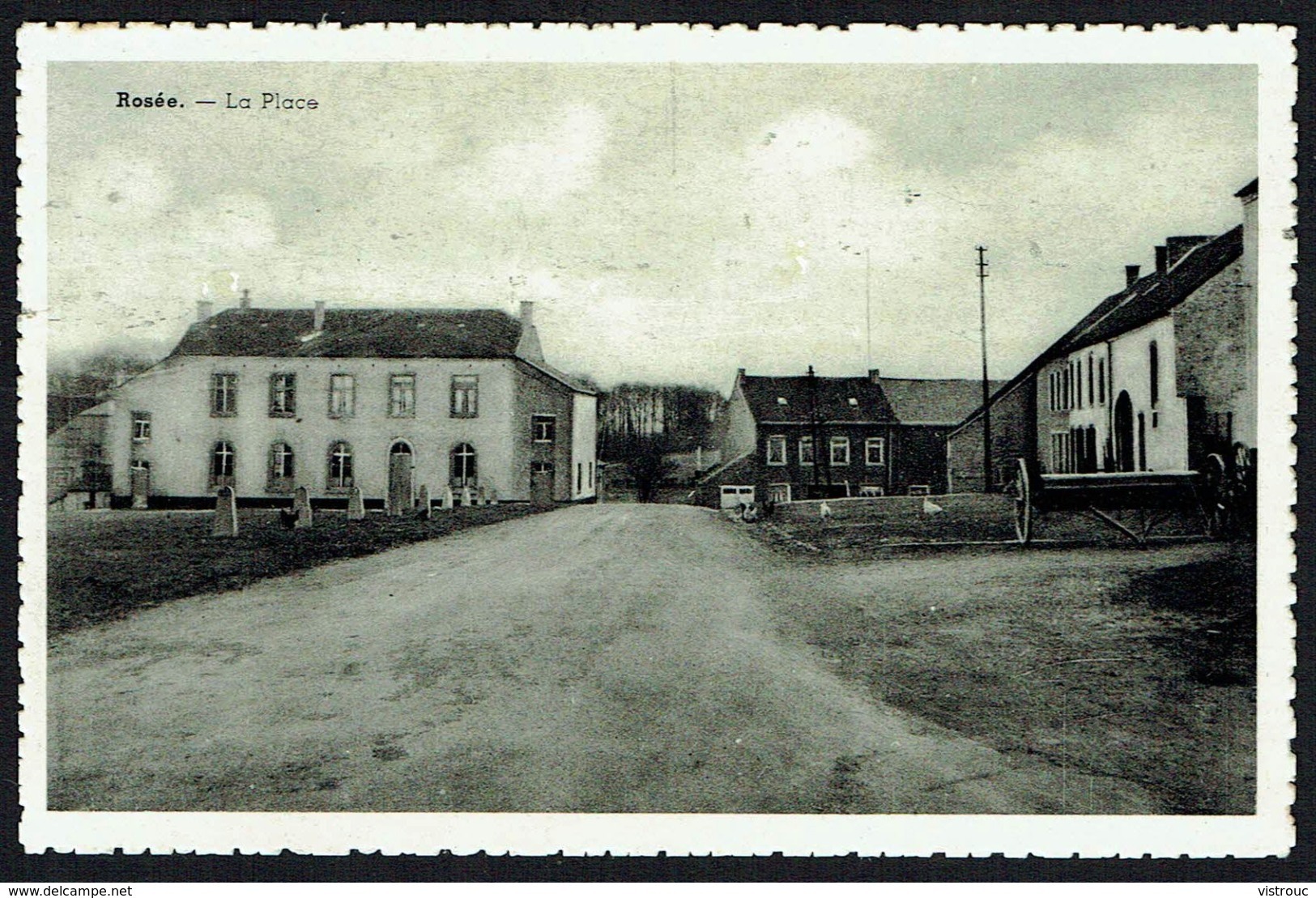 ROSEE - La Place - Non Circulé - Not Circulated - Nicht Gelaufen. - Florennes