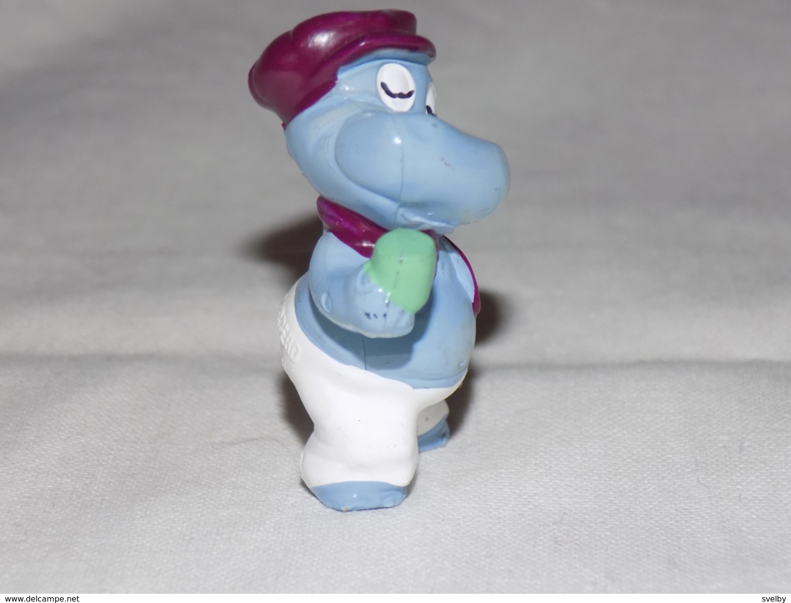 Collectible Kinder Surprise Toy Hippo - Familles