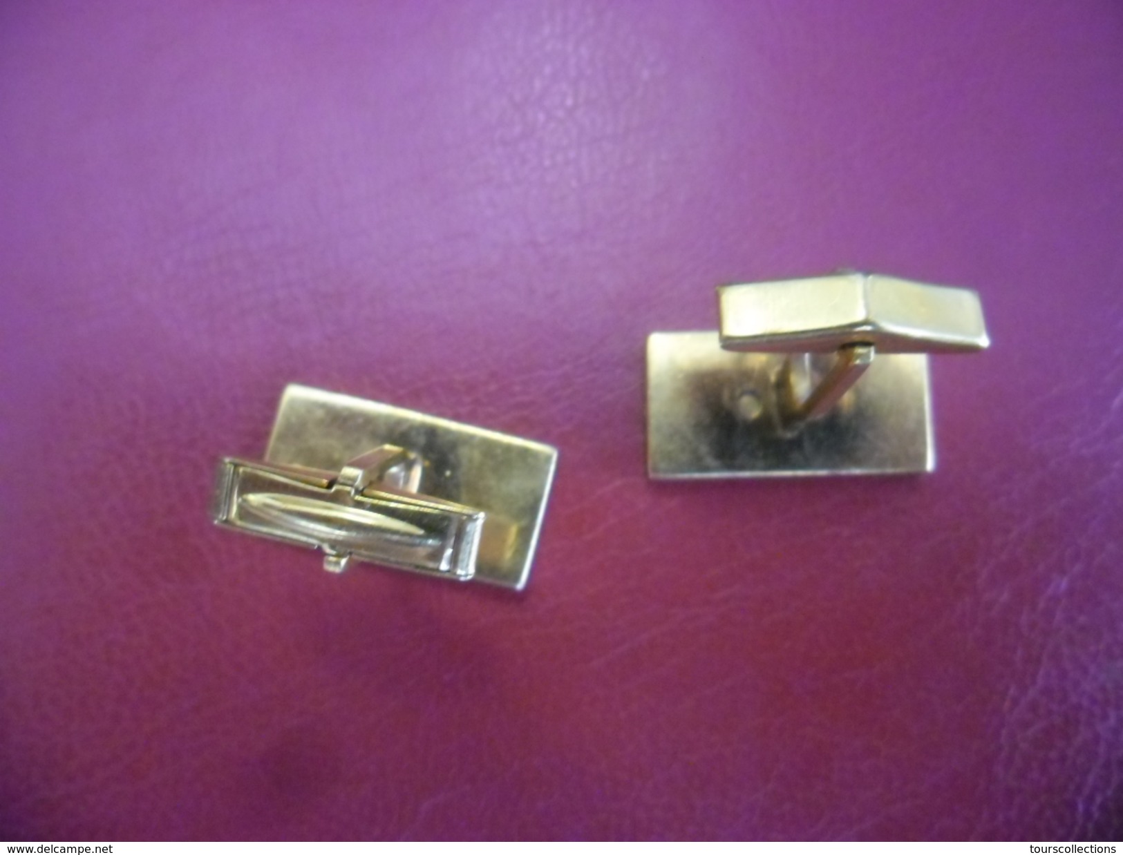 BOUTONS De MANCHETTE Plaqué OR Initiales H.M - La Paire - Cuff Links & Studs