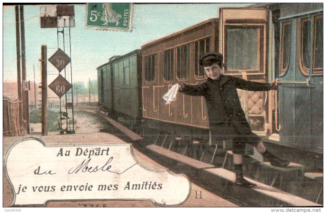 61 AU DEPART DU MESLE JE VOUS ENVOIE MES AMITIES TRAIN ENFANT AGITANT UN MOUCHOIR CIRCULEE 1909 - Autres & Non Classés