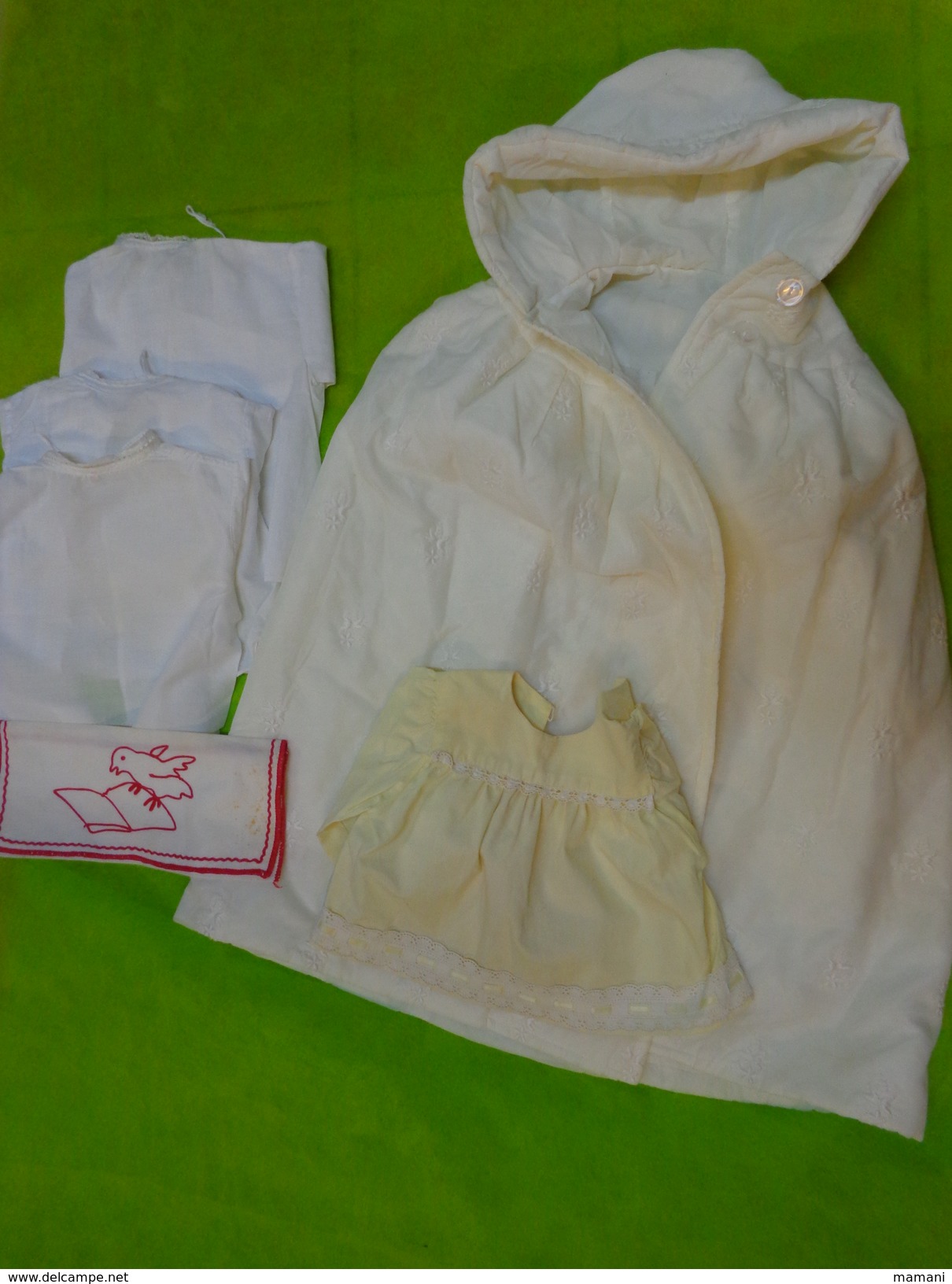 Lot De Vetements De Bebe Pour Poupee Ou Poupon-vintage-- - Otros & Sin Clasificación