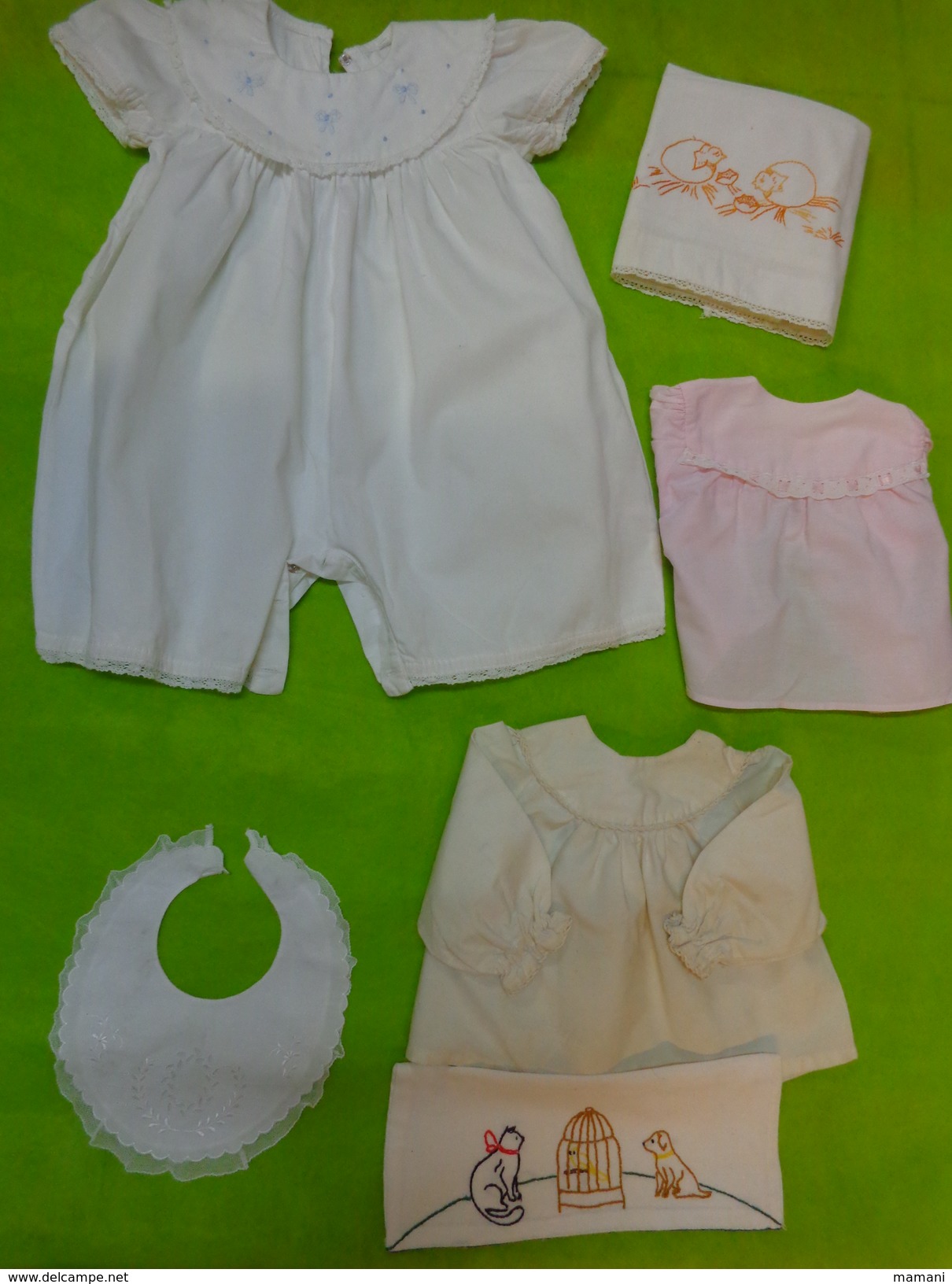 Lot De Vetements De Bebe Pour Poupee Ou Poupon-vintage-- - Otros & Sin Clasificación