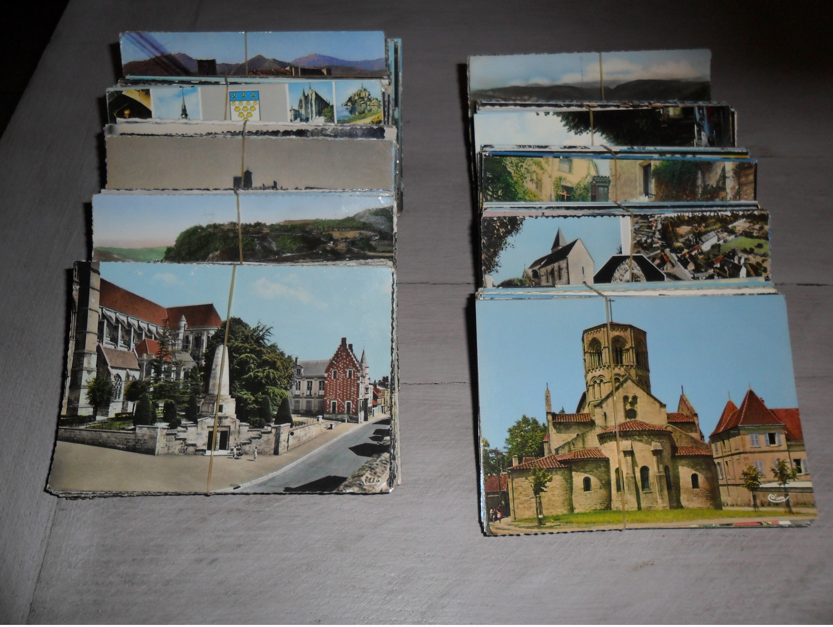 Grand Lot De 500 Cartes Postales Semi - Modernes Grand Format De France     Groot Lot Van 500 Postkaarten Van Frankrijk - 500 Postales Min.