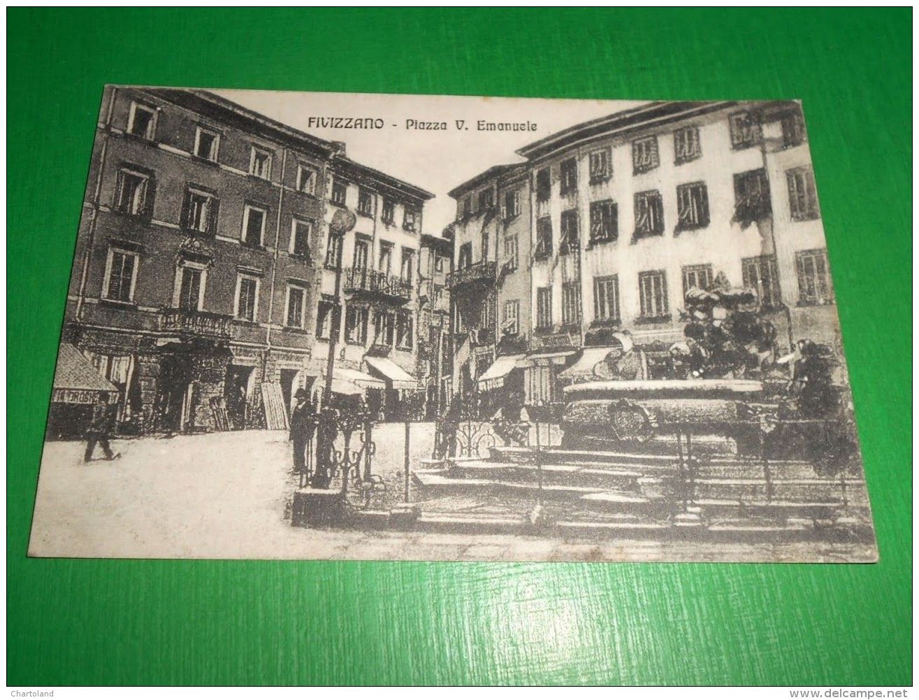 Cartolina Fivizzano - Piazza V. Emanuele 1920 Ca - Massa