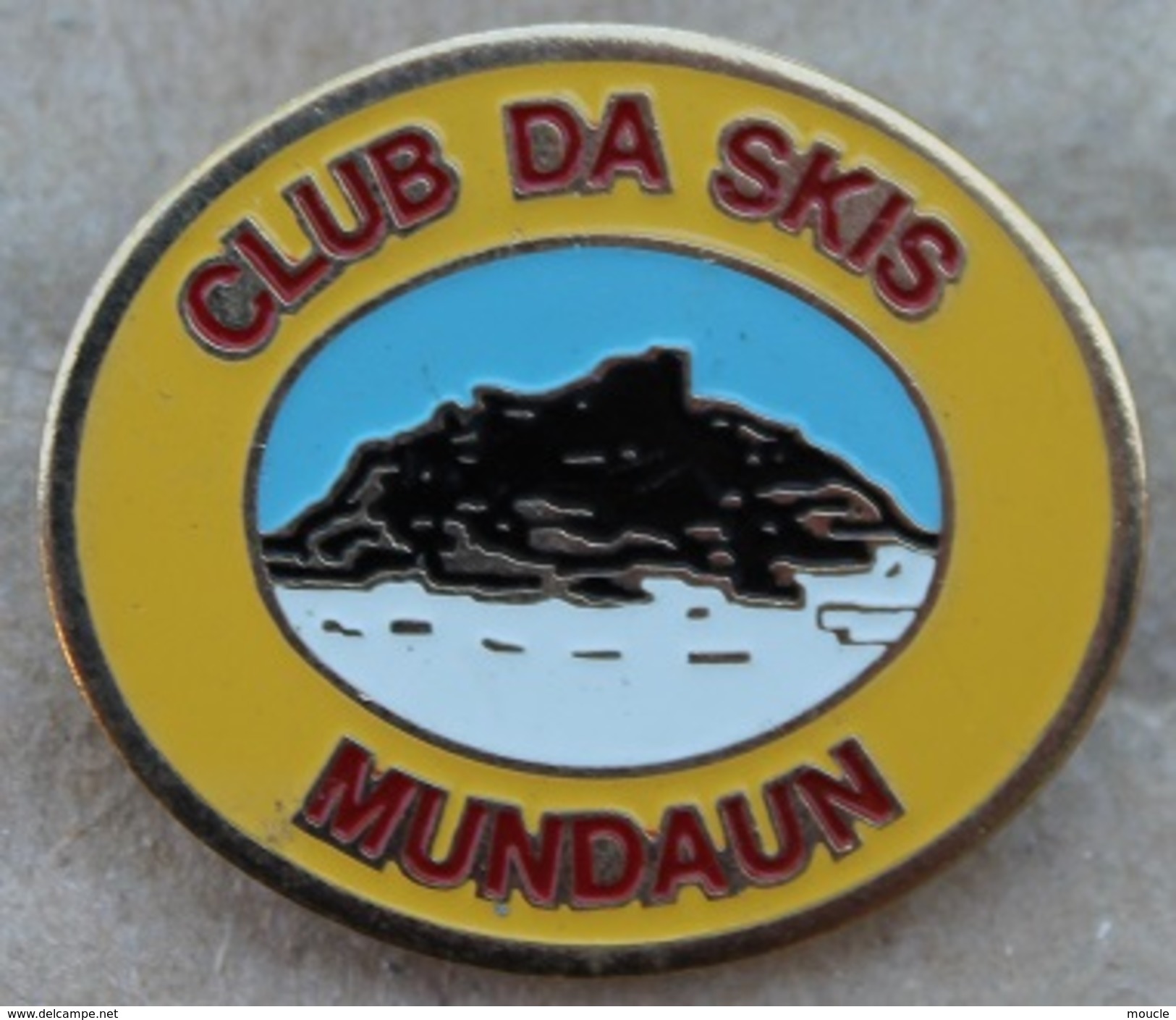 CLUB DA SKIS MUNDAUN - CANTON DES GRISONS - SUISSE  -       (JAUNE) - Sport Invernali