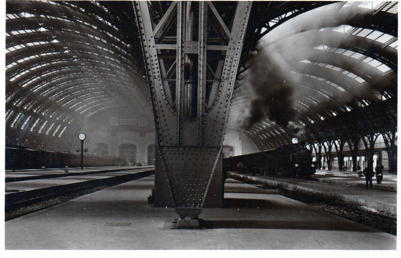 MILANO - STAZIONE CENTRALE - TETTOIE Interno - 5 -  NON VIAGGIATA - Milano